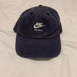 Nike Futura Heritage 86 Washed Cap